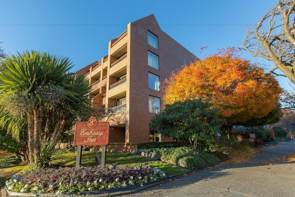 The Embassy Inn Victoria Exterior photo